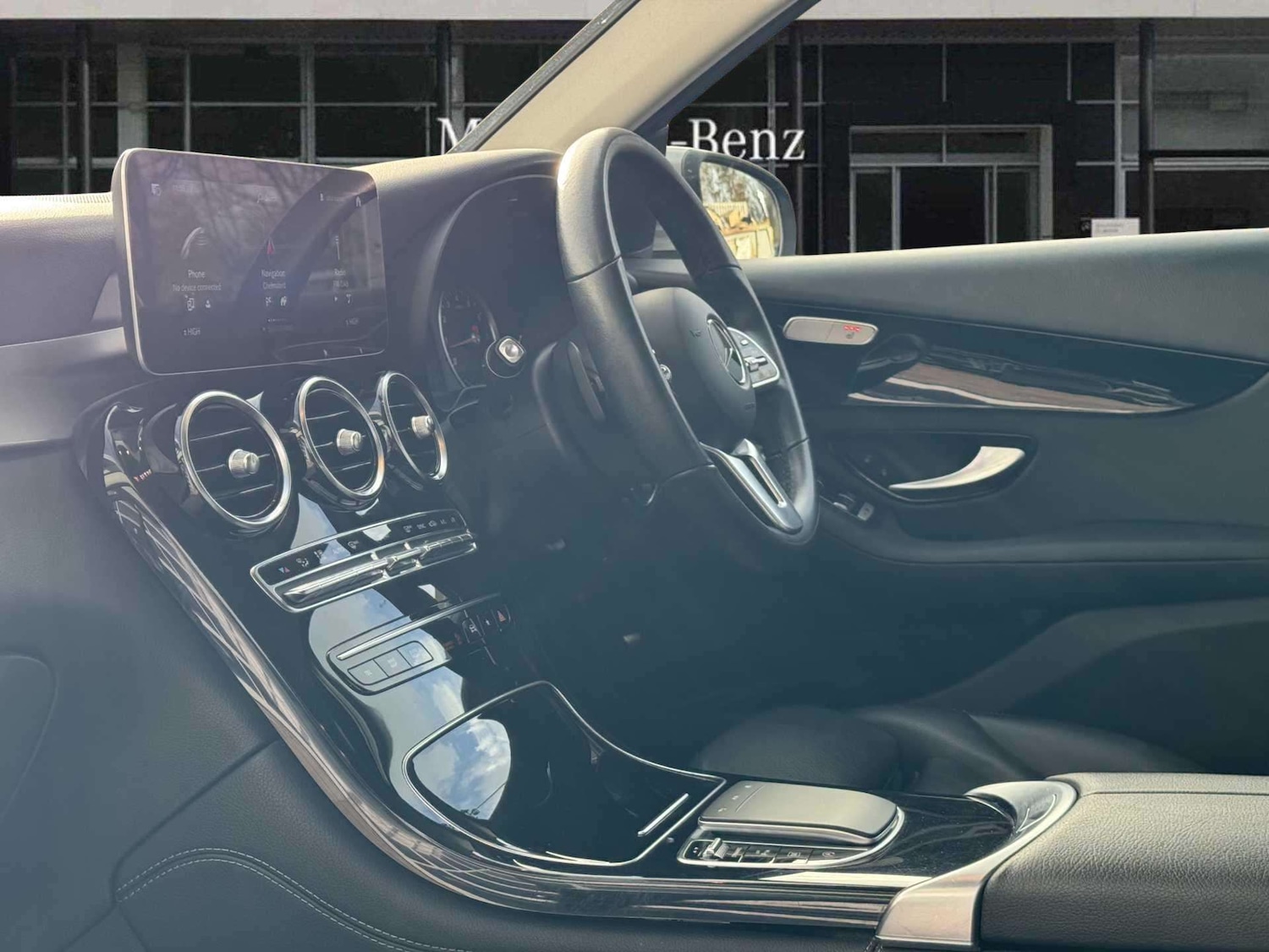 Used Mercedes-Benz GLC 2020 for sale - 76774075: Photo 17