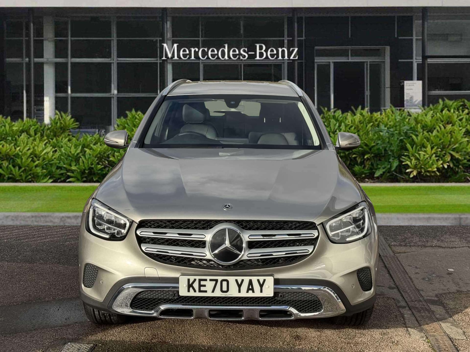 Used Mercedes-Benz GLC 2020 for sale - 76774075: Photo 2