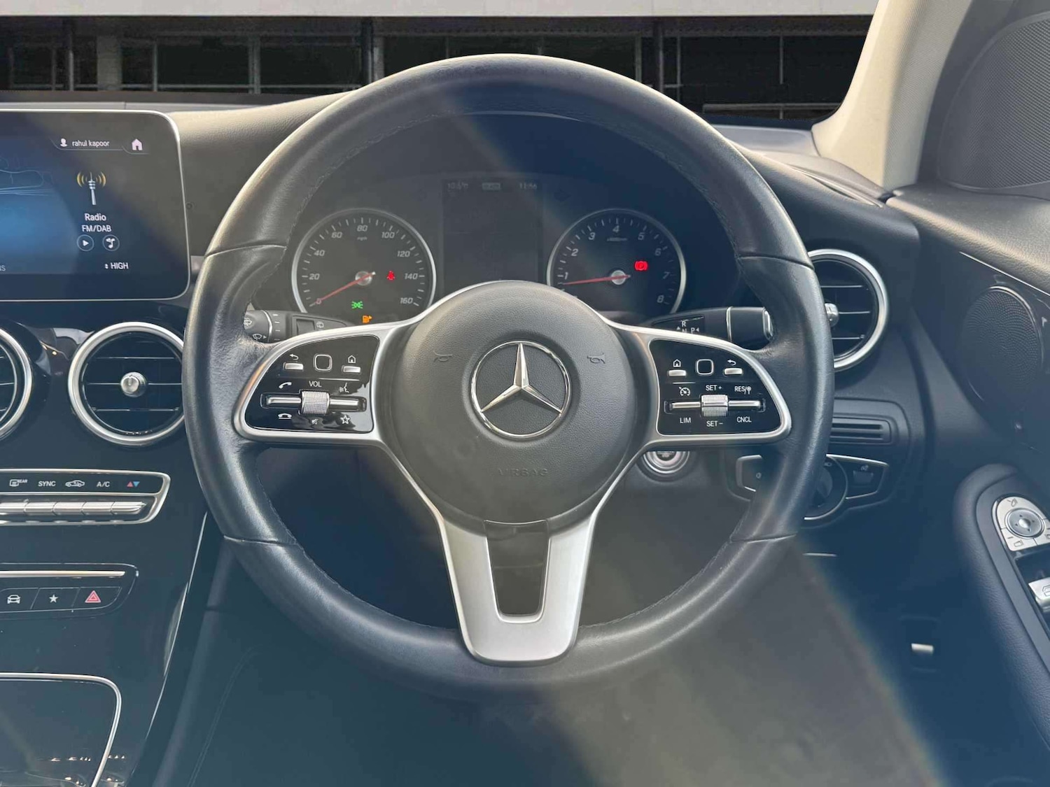 Used Mercedes-Benz GLC 2020 for sale - 76774075: Photo 27