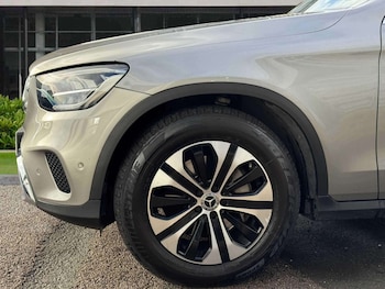 Used Mercedes-Benz GLC 2020 for sale - 76774075: Photo