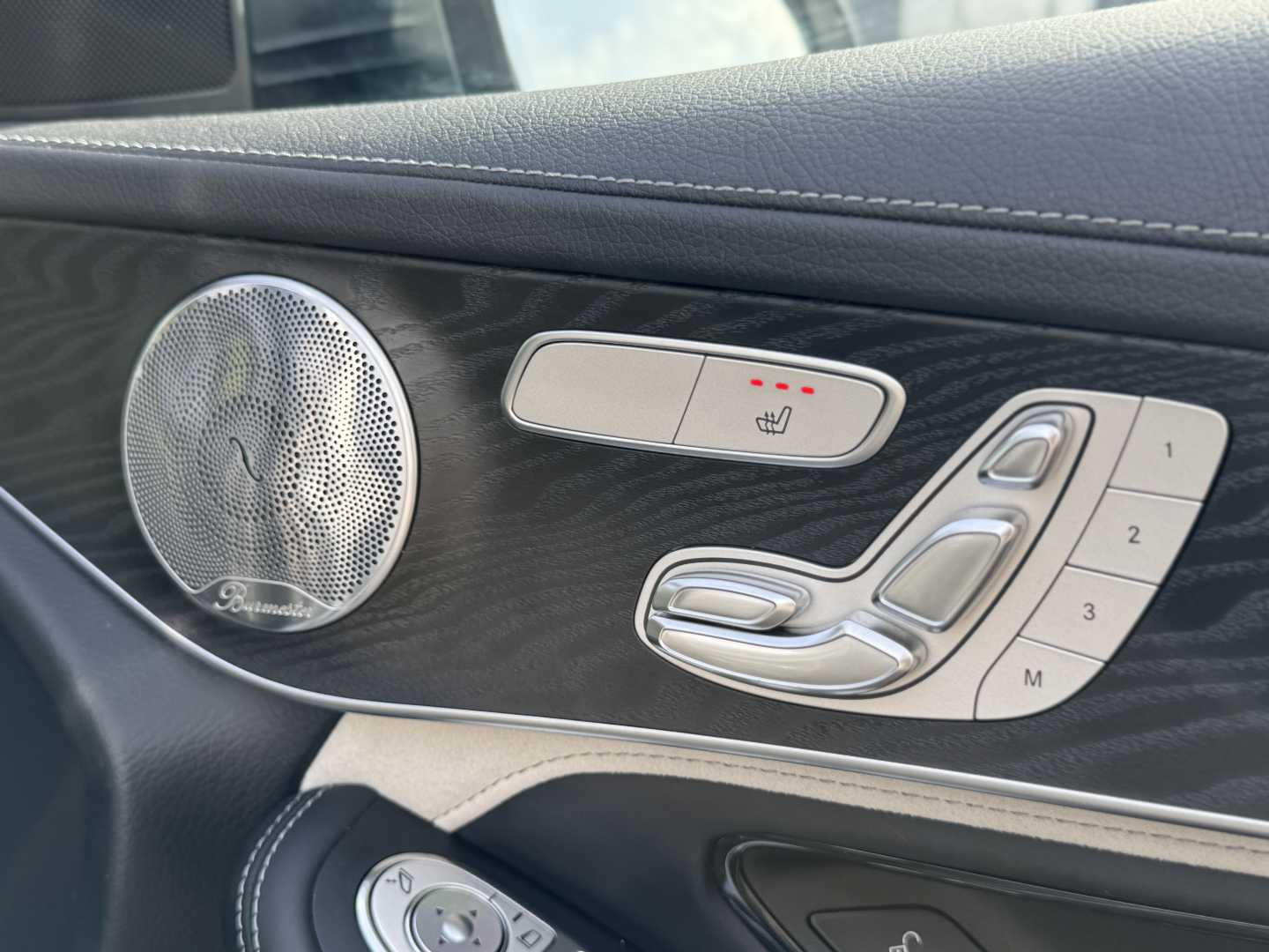 Vehicle 33