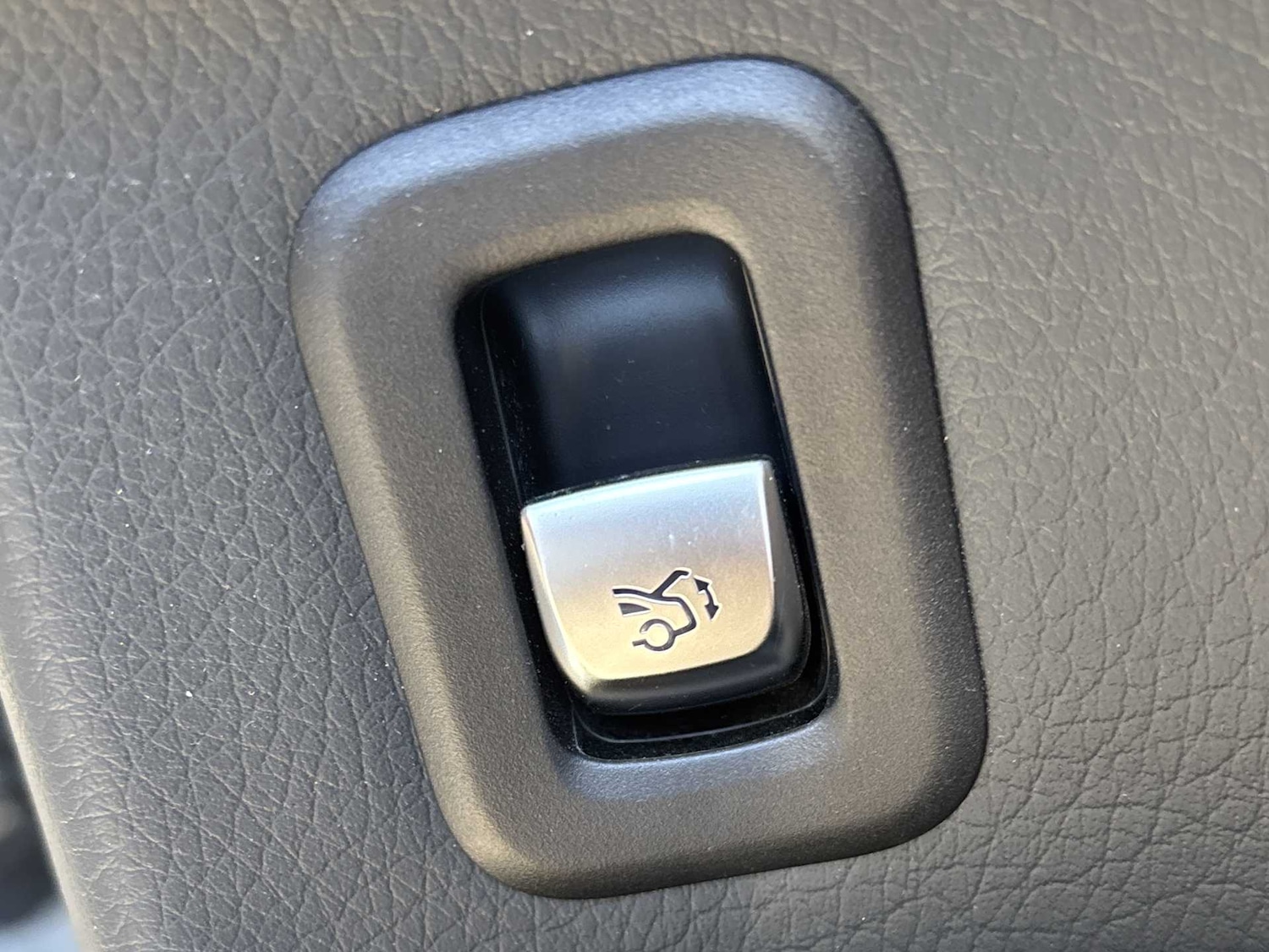 Used Mercedes-Benz GLC 2022 for sale - 78023948: Photo 29