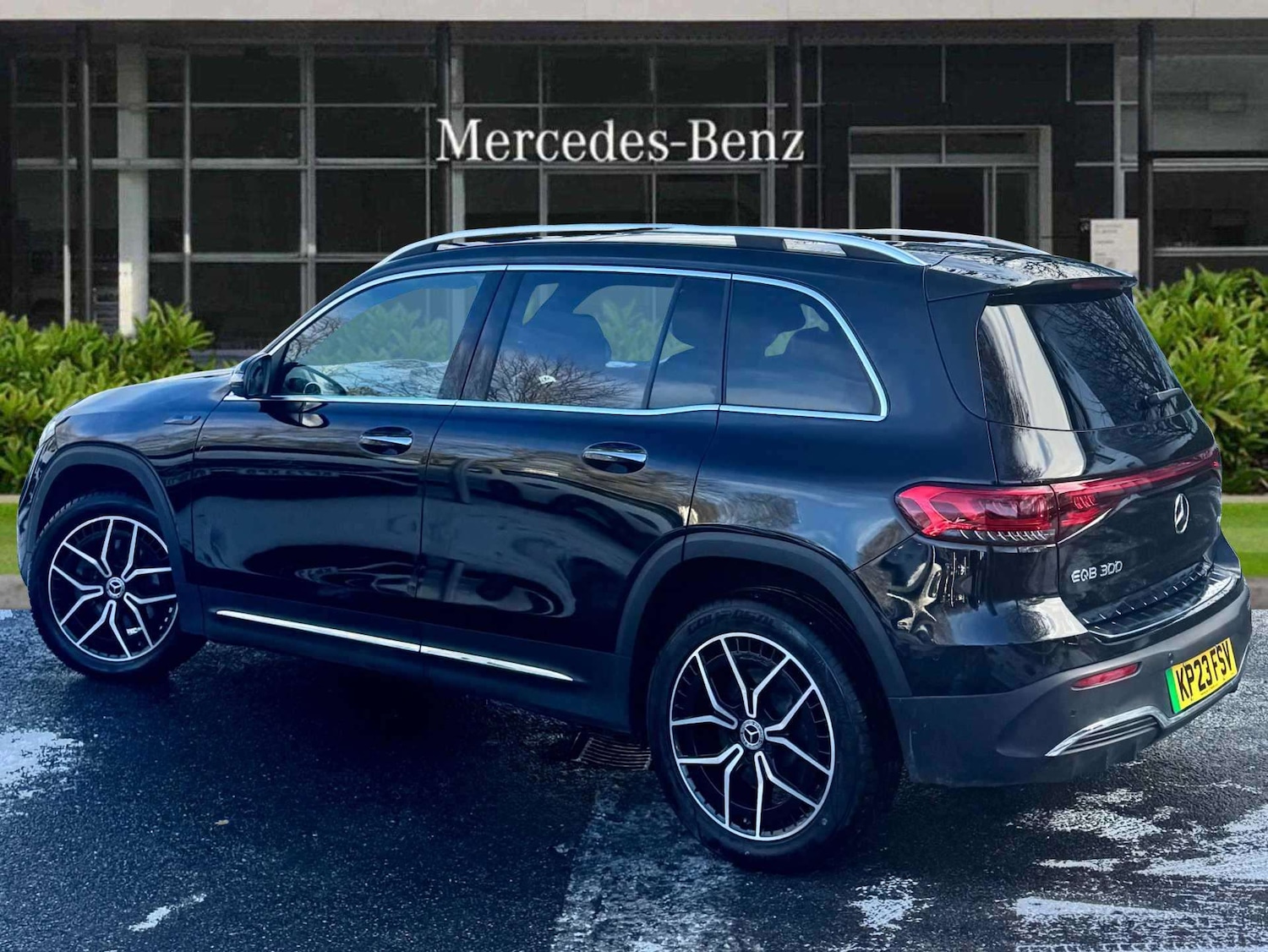 Used Mercedes-Benz EQB 2023 for sale - 77103112: Photo 2