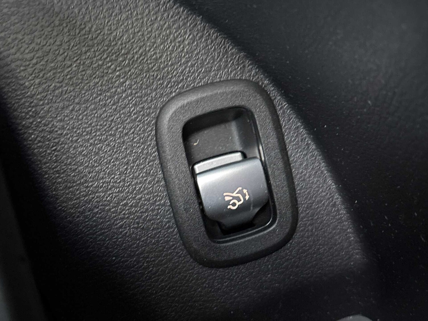 Used Mercedes-Benz GLC 2025 for sale - 77661199: Photo 34