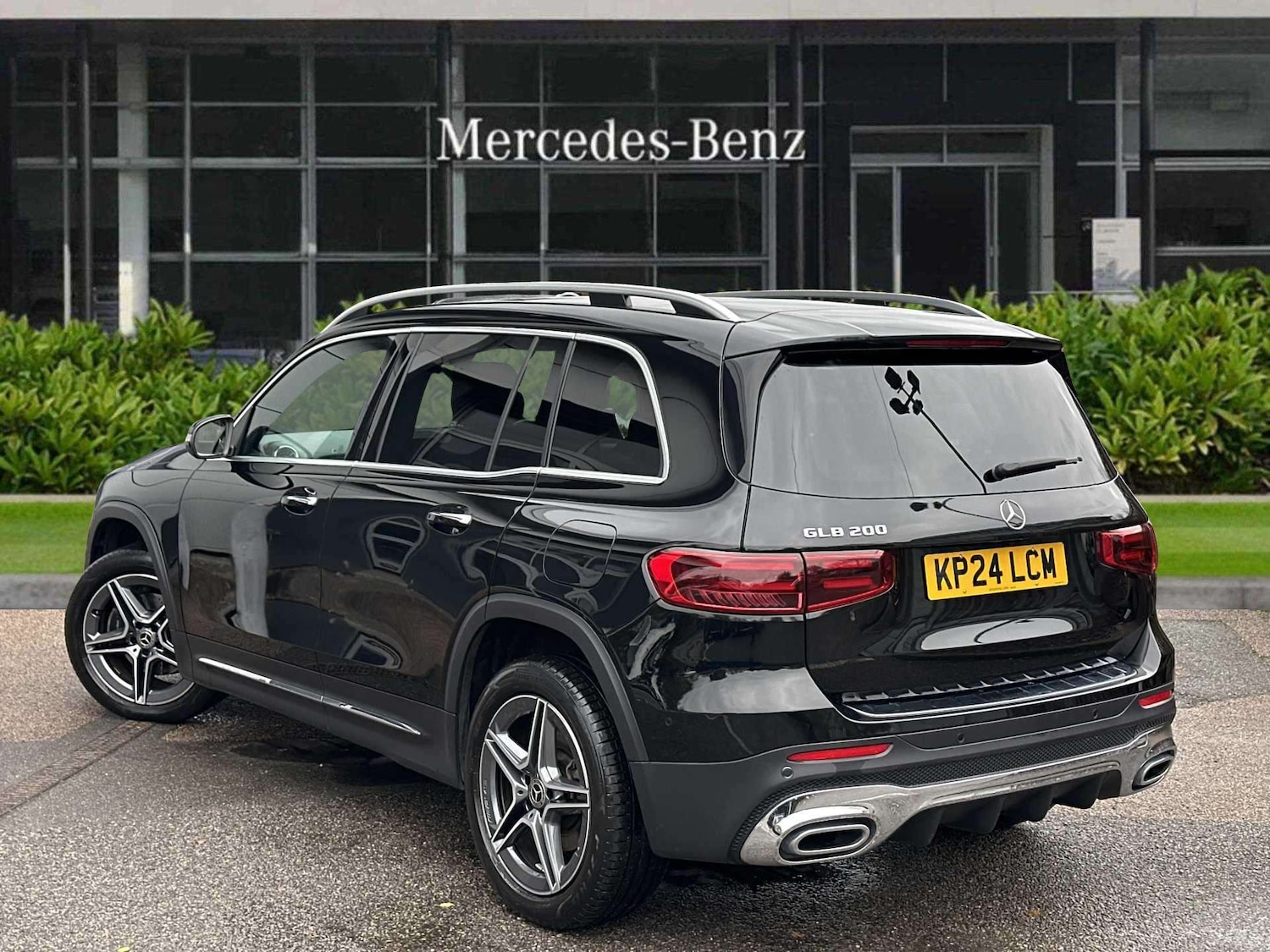 Used Mercedes-Benz GLB 2024 for sale - 76515598: Photo 2