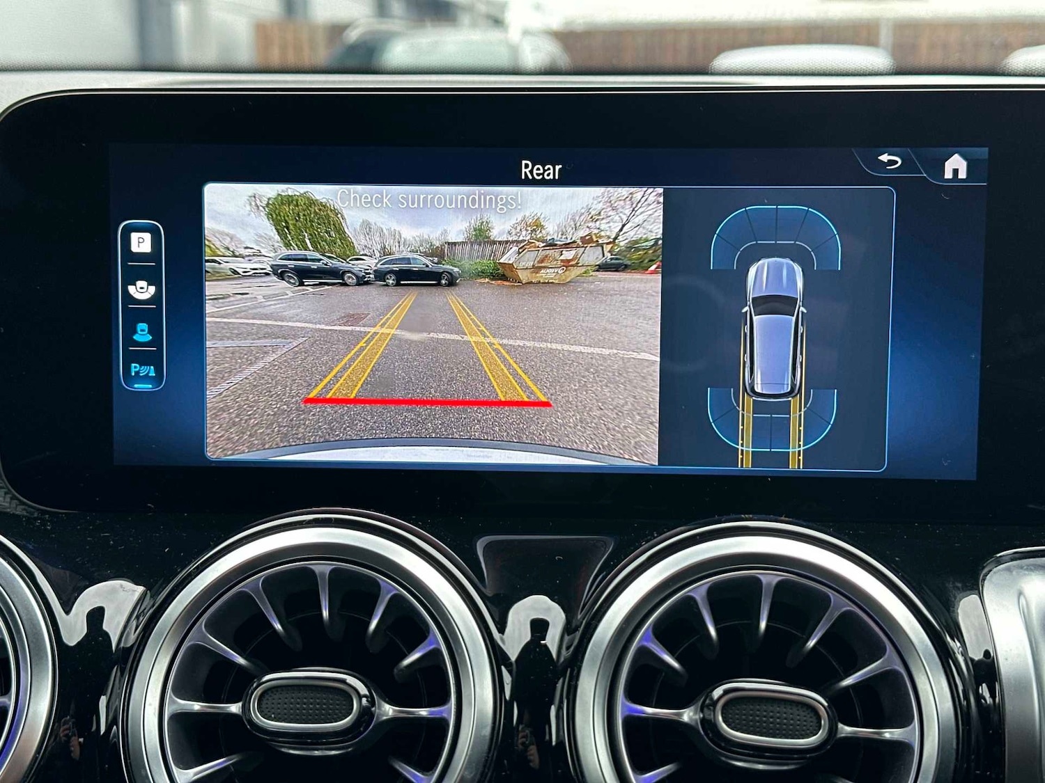 Used Mercedes-Benz GLB 2024 for sale - 76515598: Photo 32