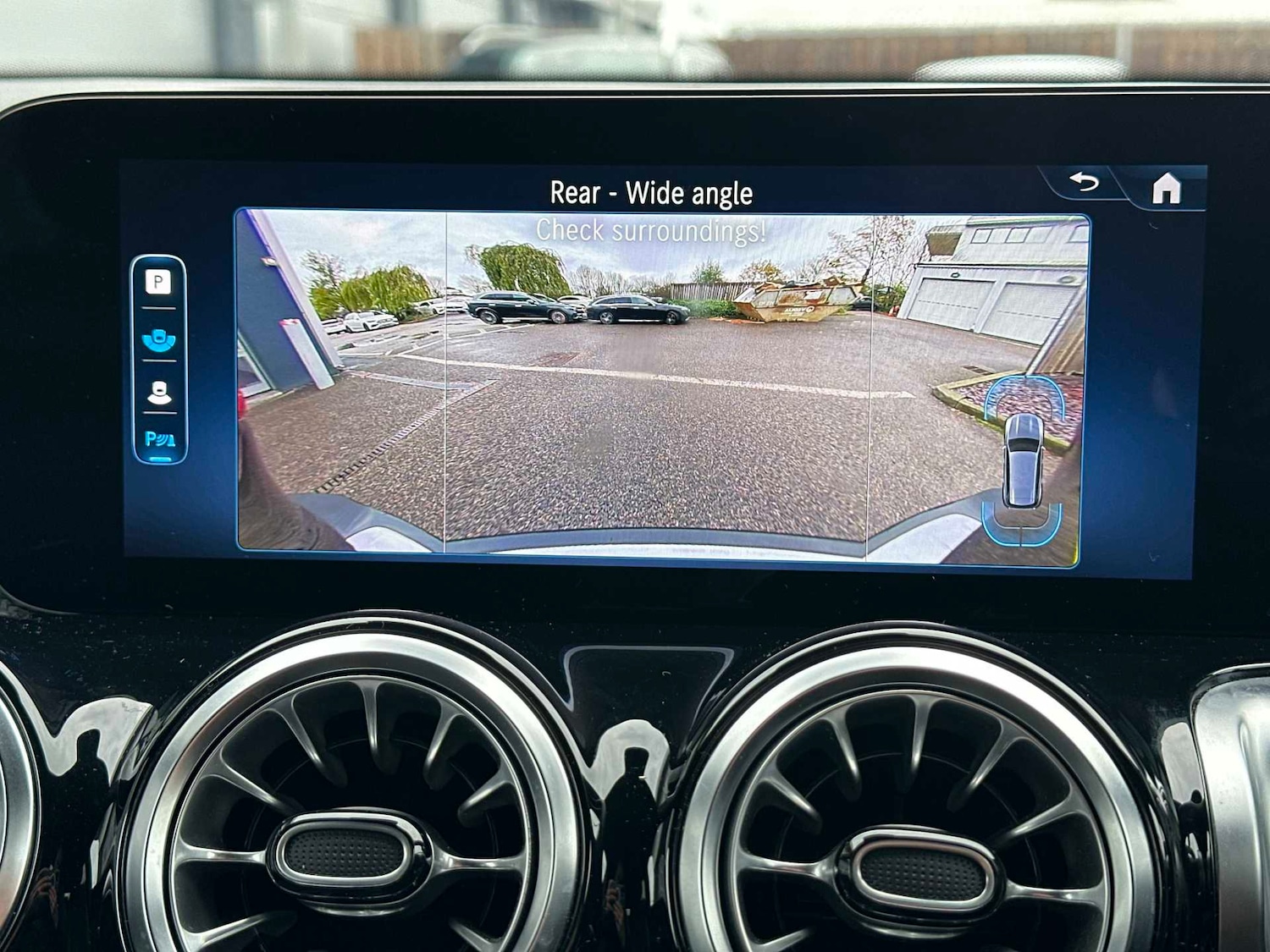 Used Mercedes-Benz GLB 2024 for sale - 76515598: Photo 33