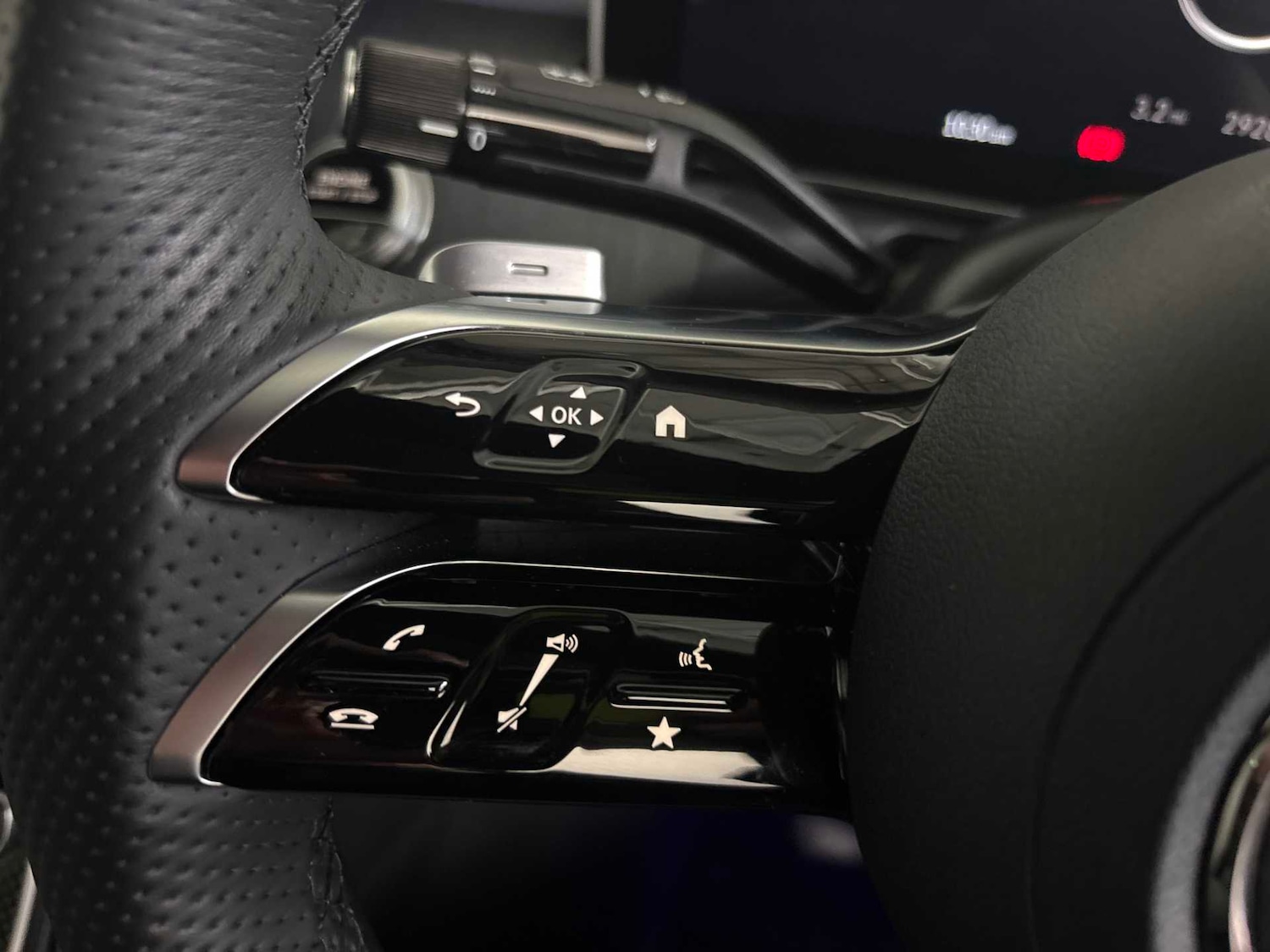 Used Mercedes-Benz C Class 2024 for sale - 76943489: Photo 16