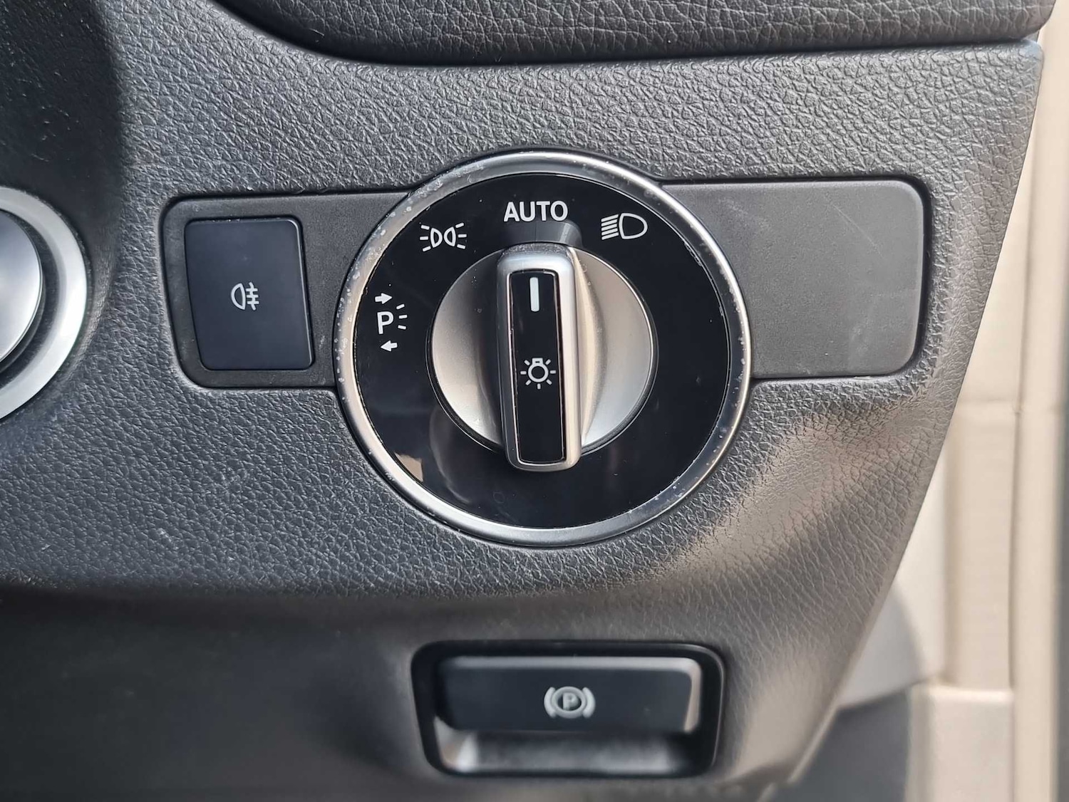 Used Mercedes-Benz CLA 2018 for sale - 77661203: Photo 28