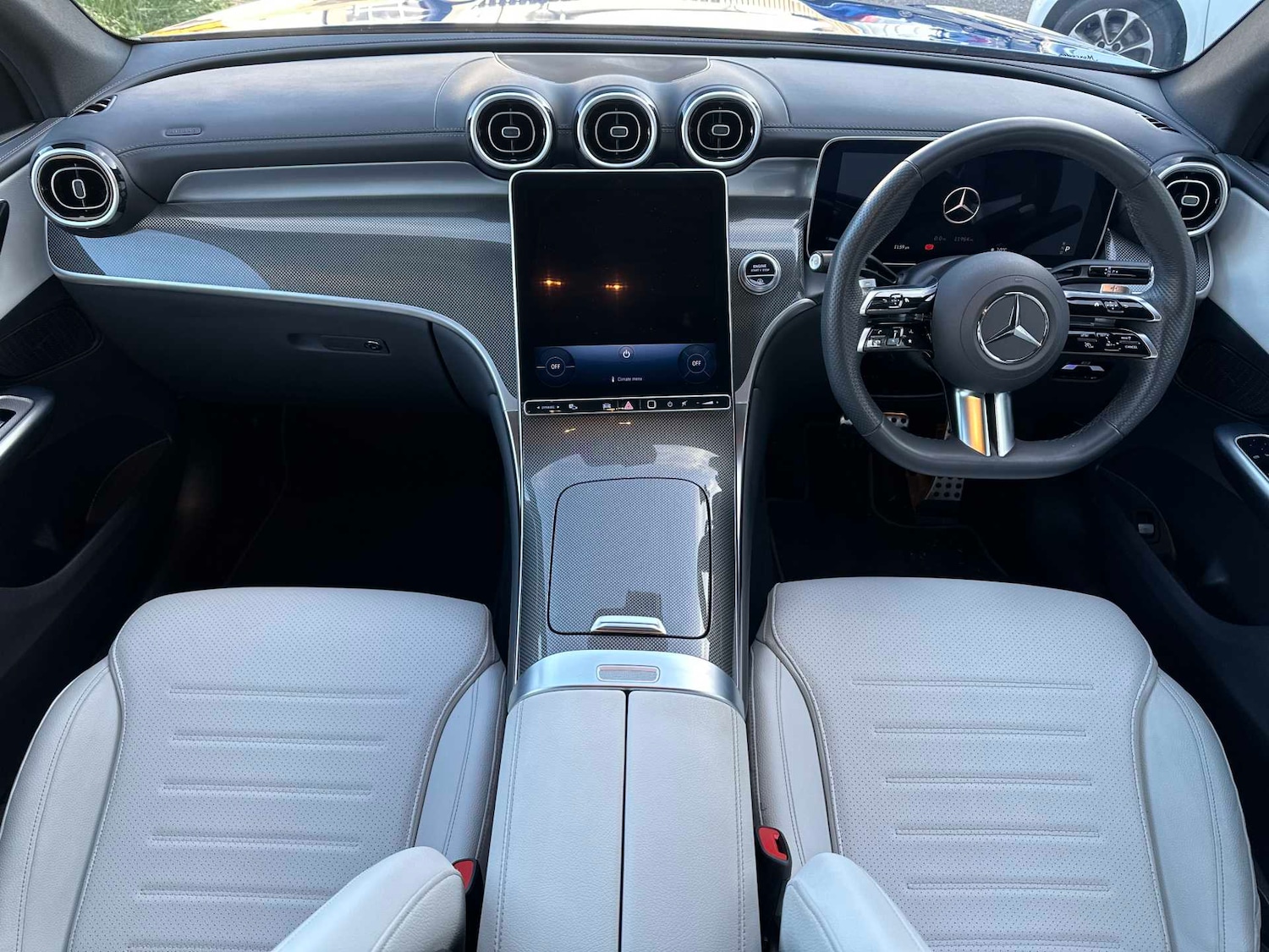 Used Mercedes-Benz GLC 2023 for sale - 76624699: Photo 13