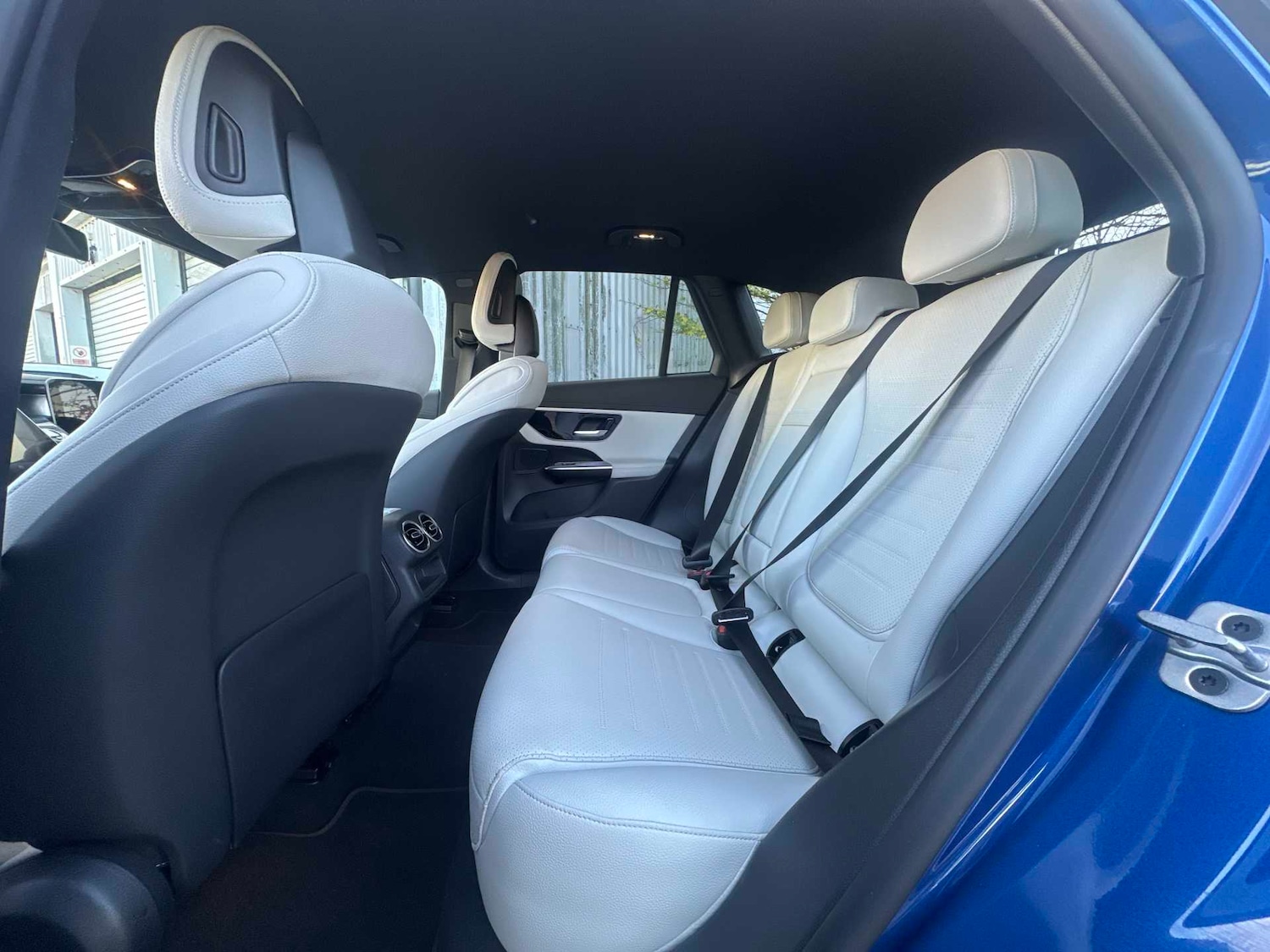 Used Mercedes-Benz GLC 2023 for sale - 76624699: Photo 16