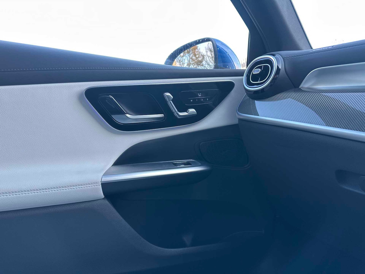 Used Mercedes-Benz GLC 2023 for sale - 76624699: Photo 20