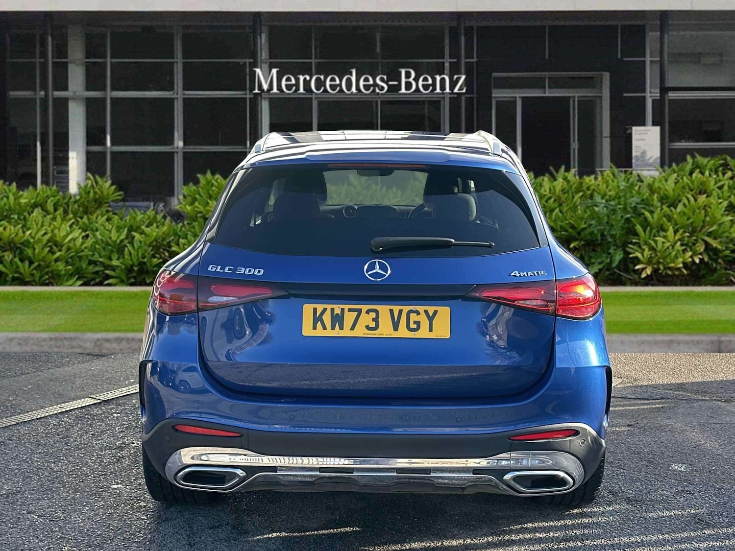 Used Mercedes-Benz GLC 2023 for sale - 76624699: Photo 3