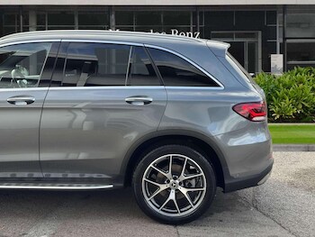 Used Mercedes-Benz GLC 2022 for sale - 76316125: Photo