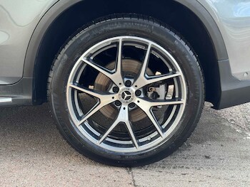 Used Mercedes-Benz GLC 2022 for sale - 76316125: Photo