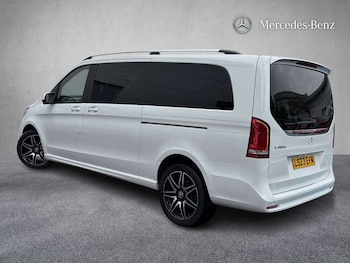 Used Mercedes-Benz V-Class 2023 for sale - 78775023: Photo