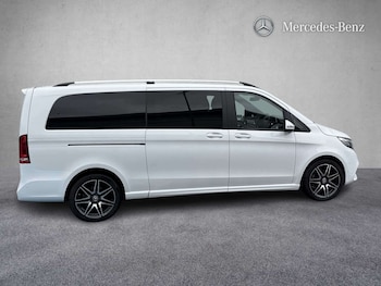 Used Mercedes-Benz V-Class 2023 for sale - 78775023: Photo