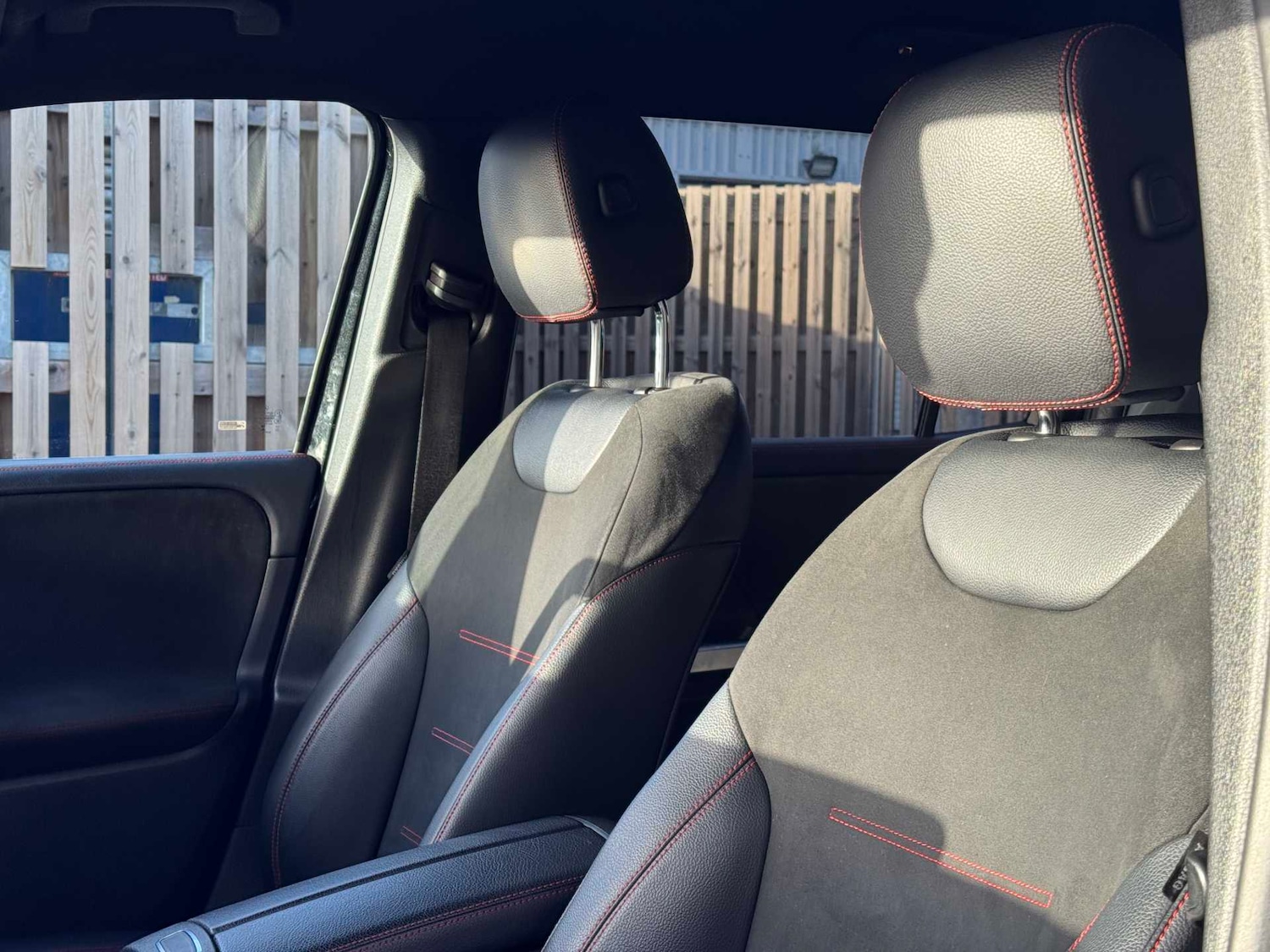 Used Mercedes-Benz GLB 2021 for sale - 76804984: Photo 16