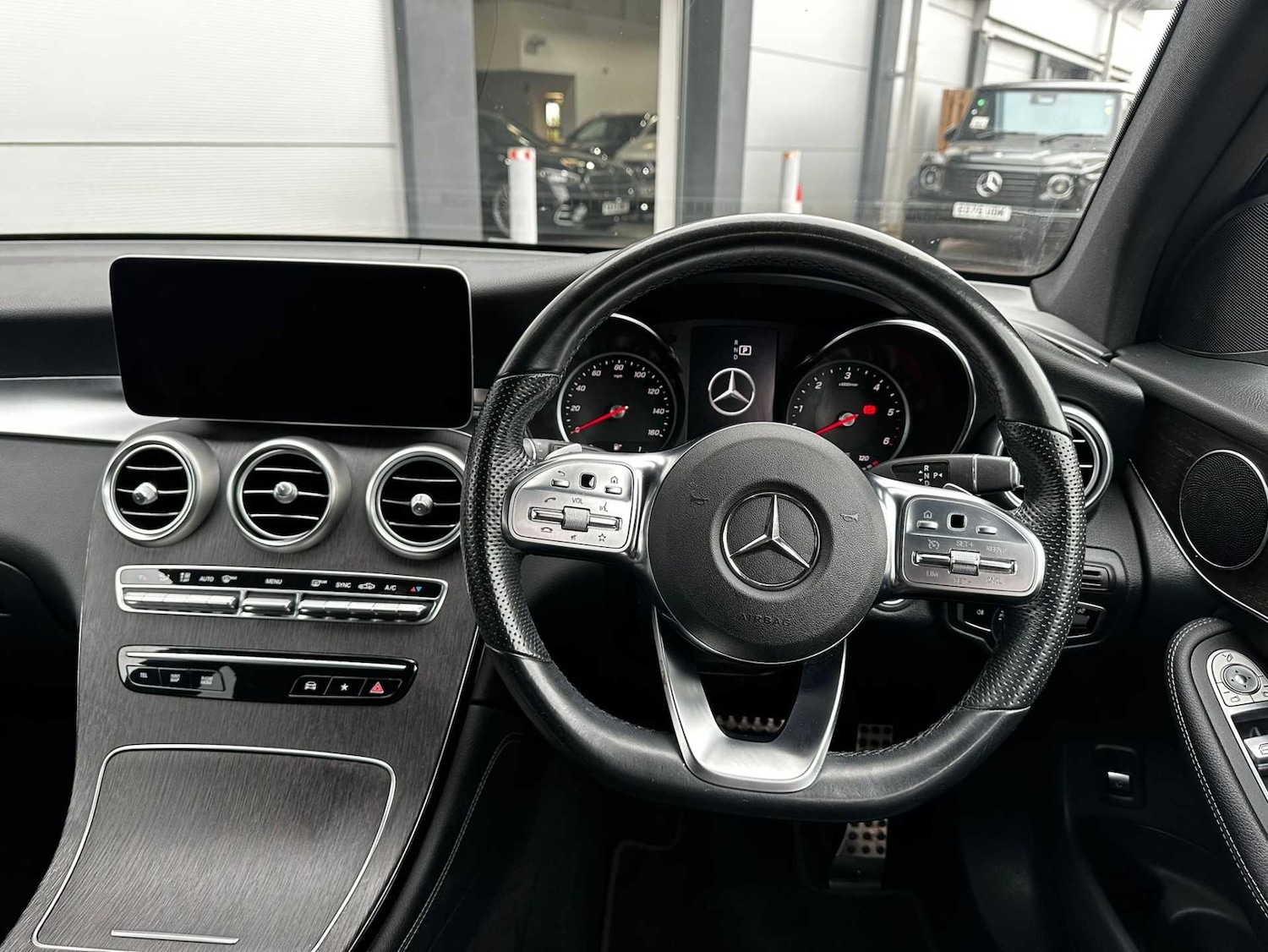 Used Mercedes-Benz GLC 2019 for sale - 76286444: Photo 13
