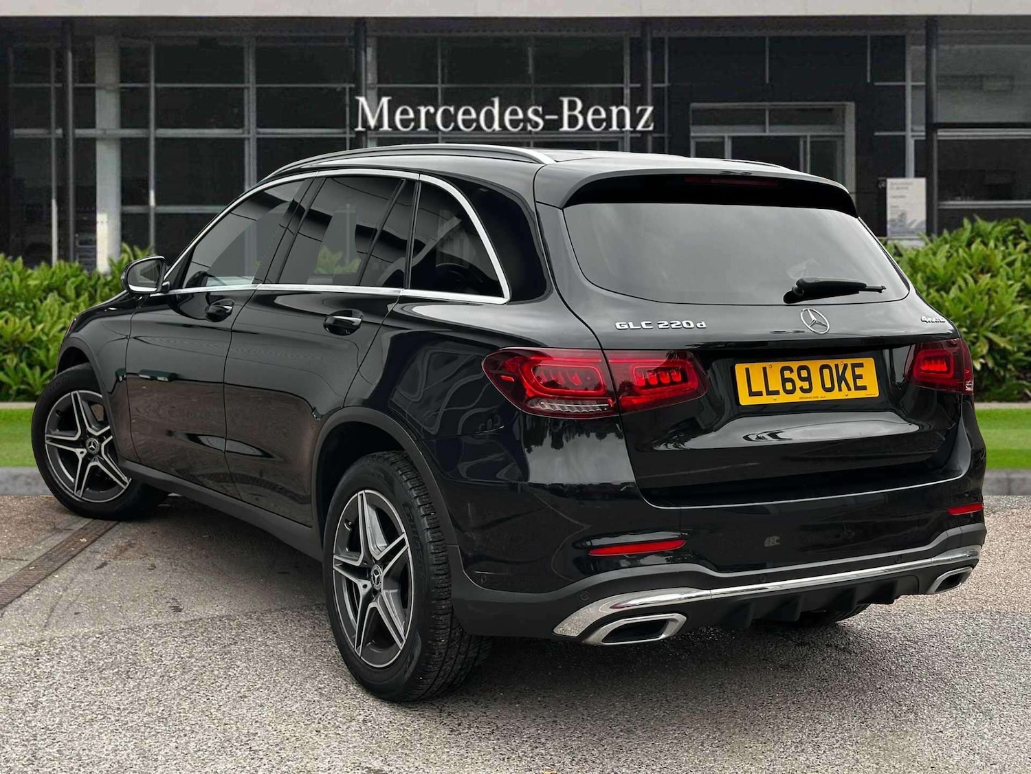 Used Mercedes-Benz GLC 2019 for sale - 76286444: Photo 2