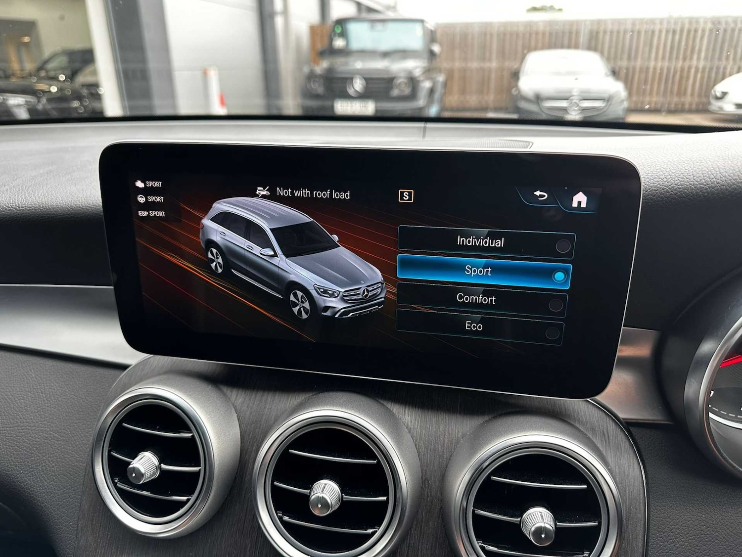 Used Mercedes-Benz GLC 2019 for sale - 76286444: Photo 33