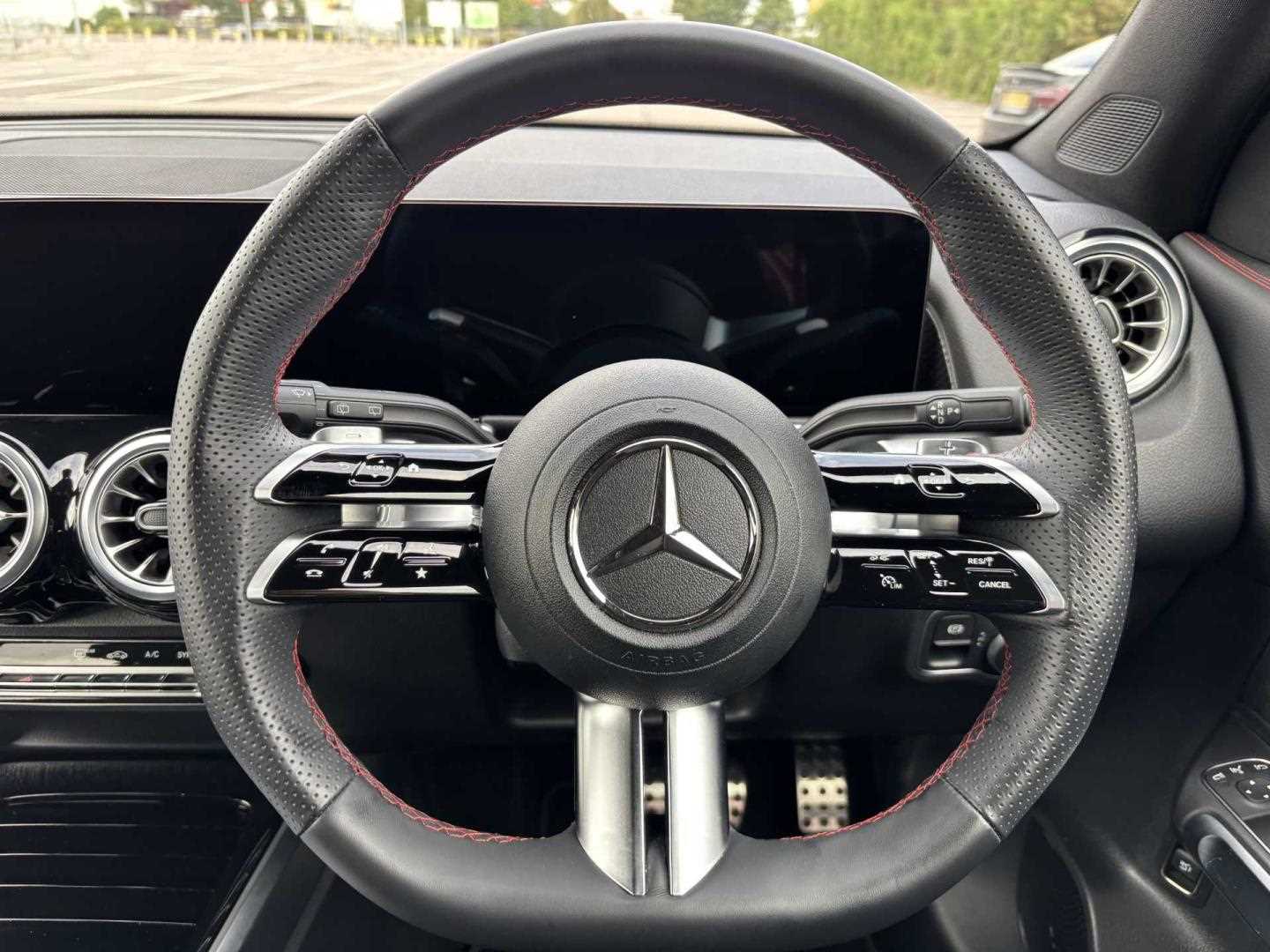 Used Mercedes-Benz GLB 2024 for sale - 77232984: Photo 17