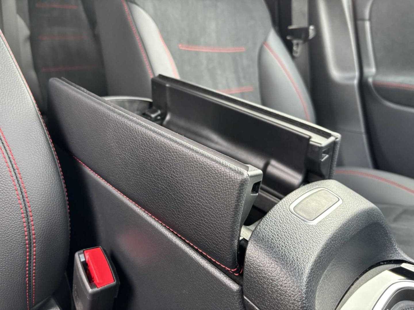 Used Mercedes-Benz GLB 2024 for sale - 77232984: Photo 32