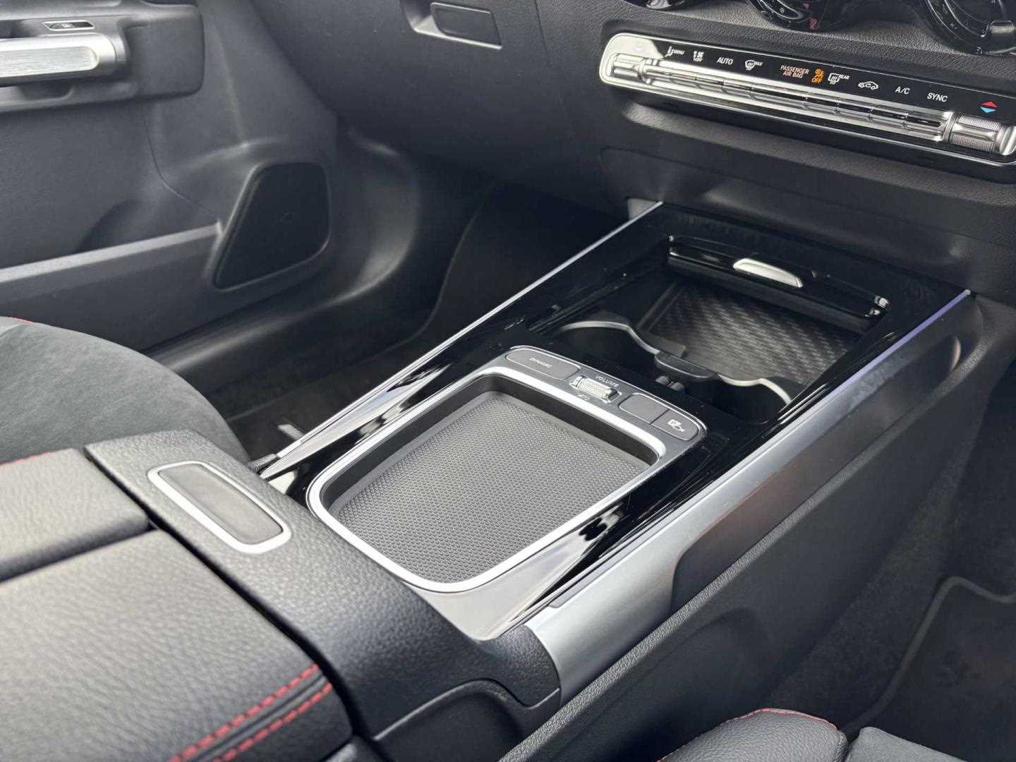 Used Mercedes-Benz GLB 2024 for sale - 77232984: Photo 33