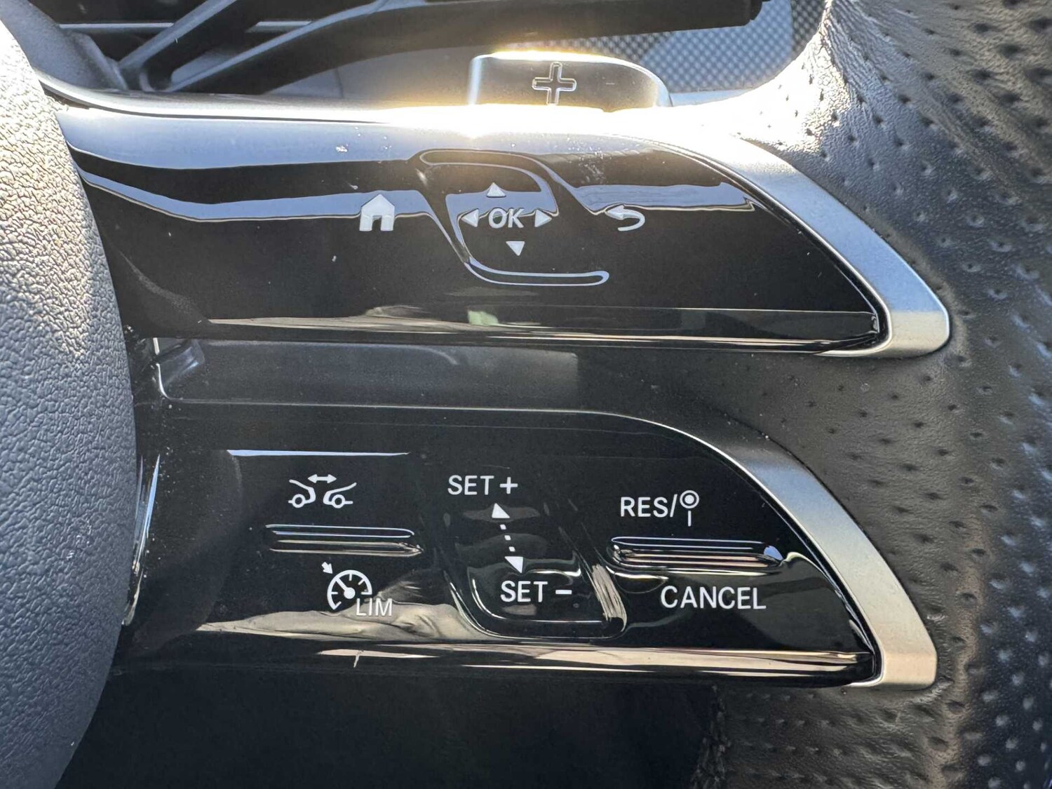 Used Mercedes-Benz GLC 2024 for sale - 76286314: Photo 34