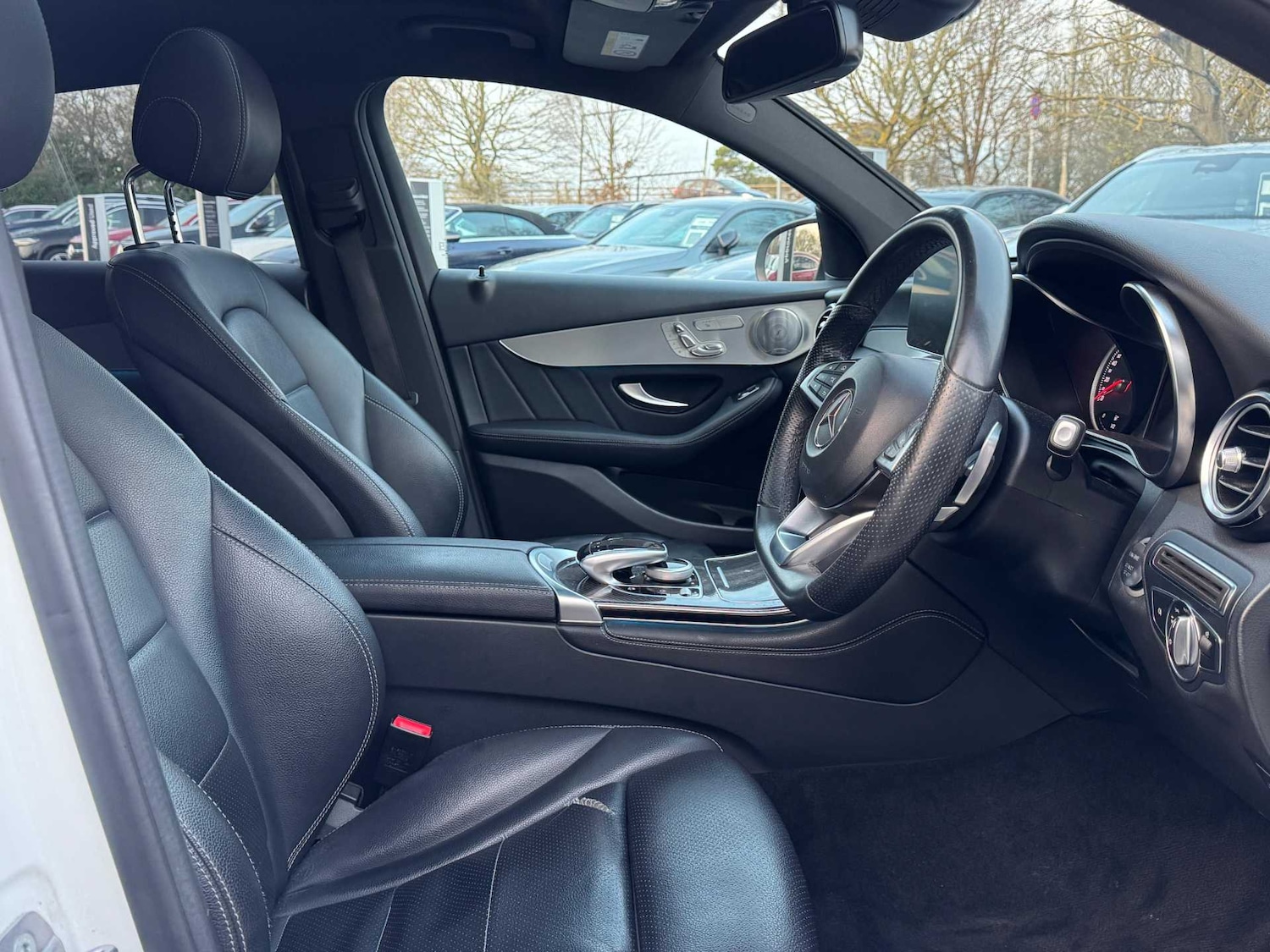 Used Mercedes-Benz GLC 2018 for sale - 76967732: Photo 13