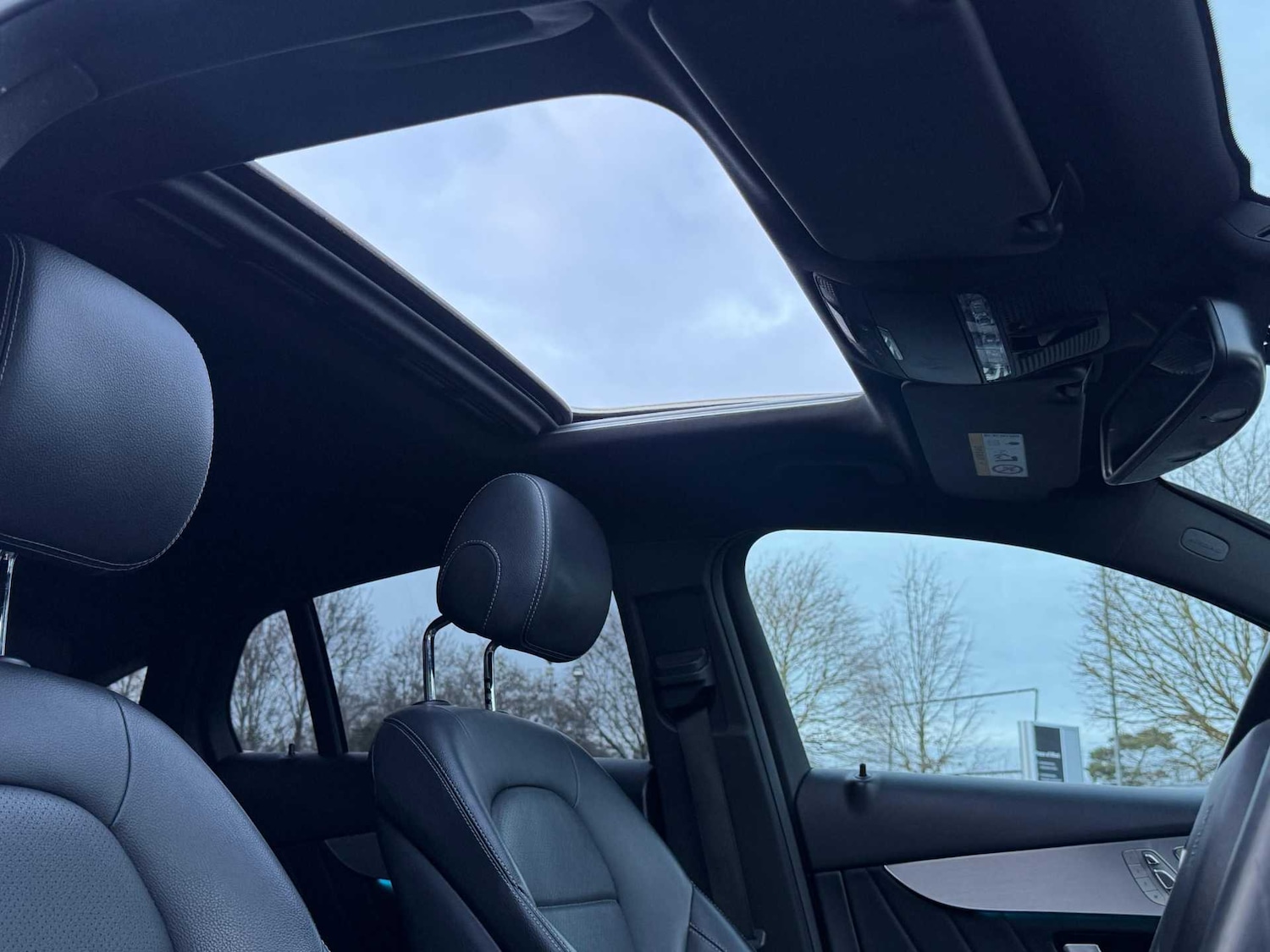 Used Mercedes-Benz GLC 2018 for sale - 76967732: Photo 18