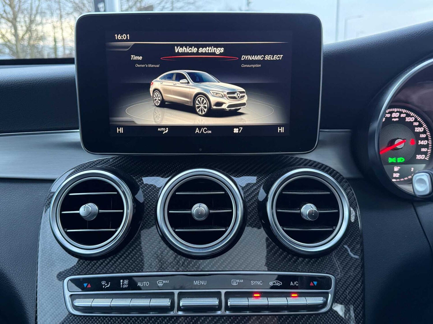 Used Mercedes-Benz GLC 2018 for sale - 76967732: Photo 25