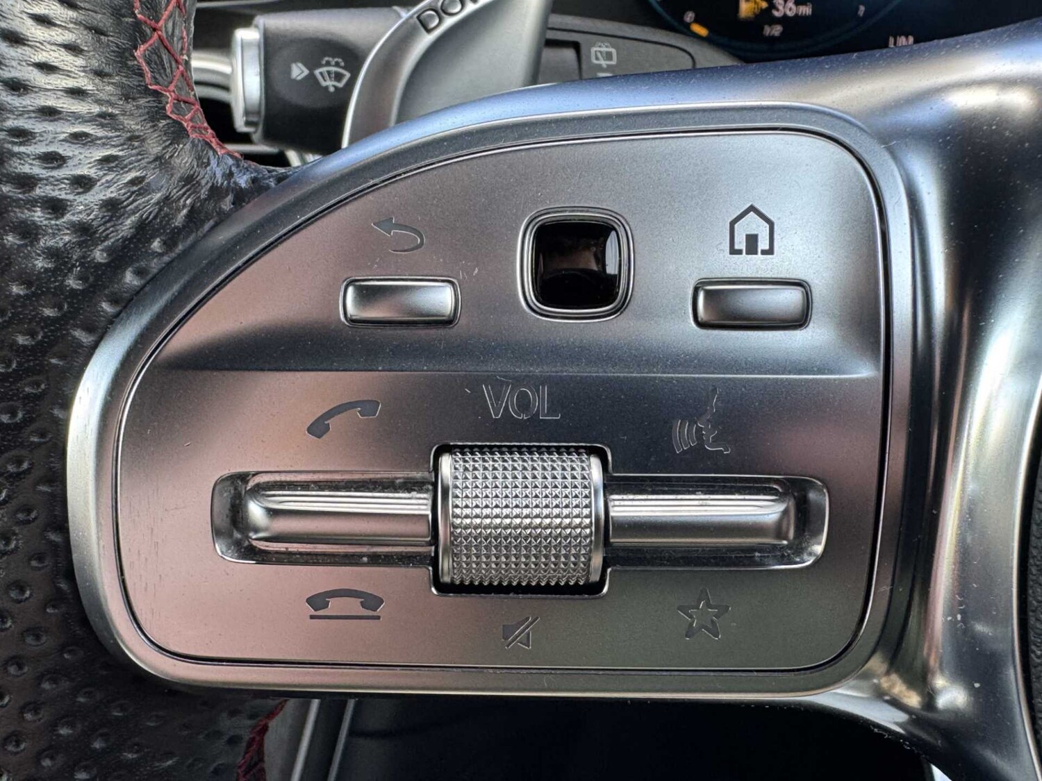 Used Mercedes-Benz GLC 2022 for sale - 76034711: Photo 35