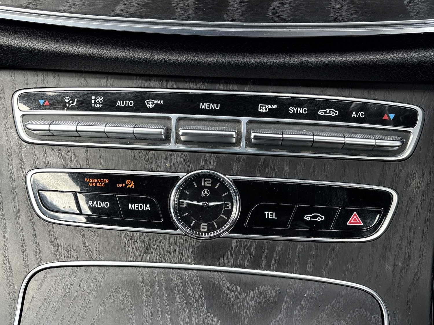 Used Mercedes-Benz E Class 2018 for sale - 78209042: Photo 32