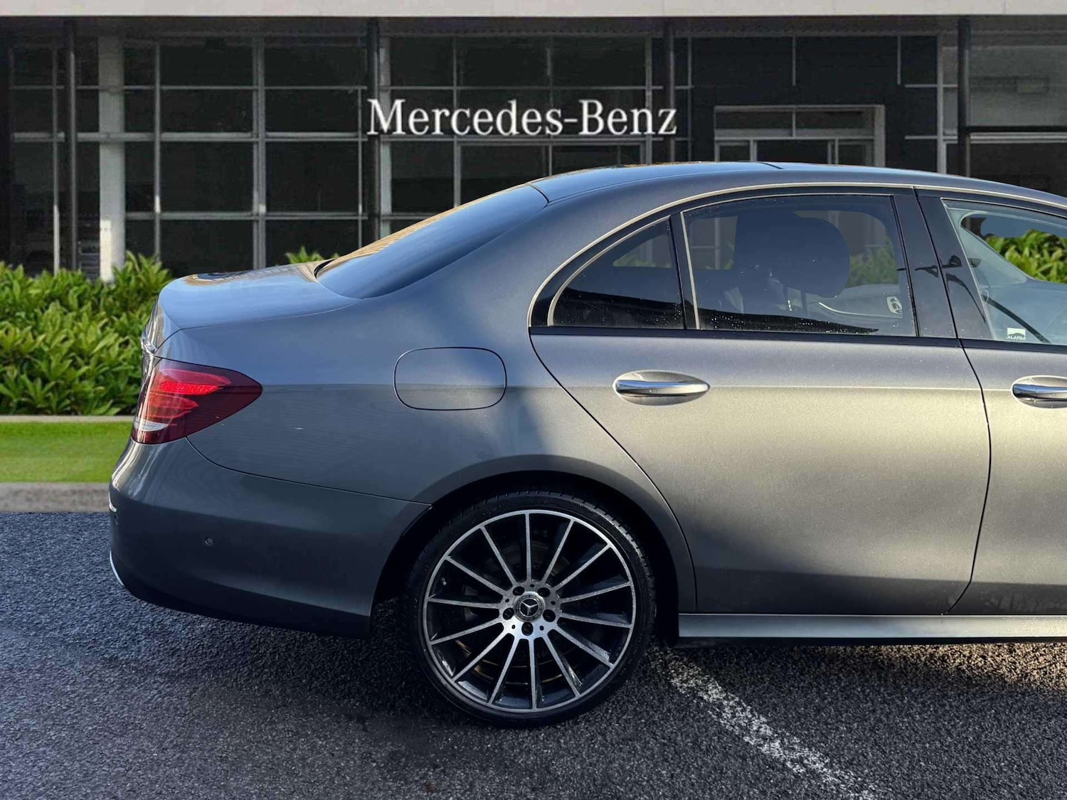 Used Mercedes-Benz E Class 2020 for sale - 76501947: Photo 11