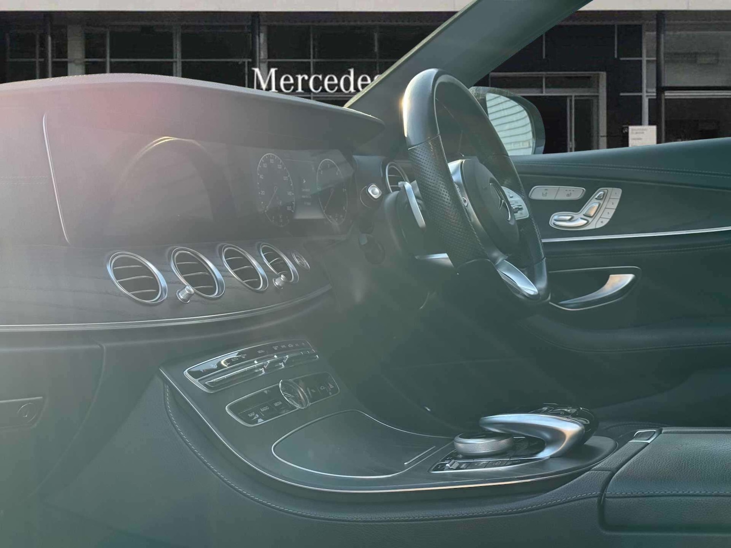 Used Mercedes-Benz E Class 2020 for sale - 76501947: Photo 17