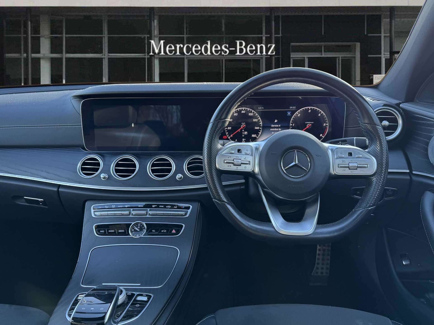 Used Mercedes-Benz E Class 2020 for sale - 76501947: Photo 28