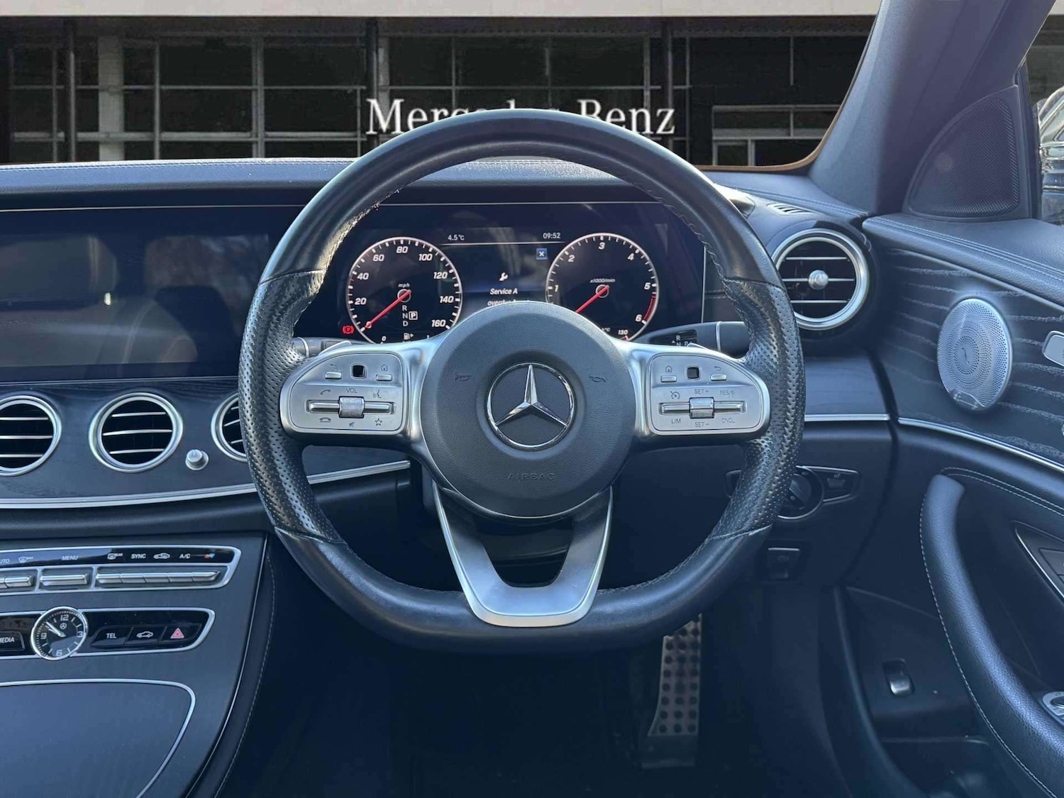 Used Mercedes-Benz E Class 2020 for sale - 76501947: Photo 29