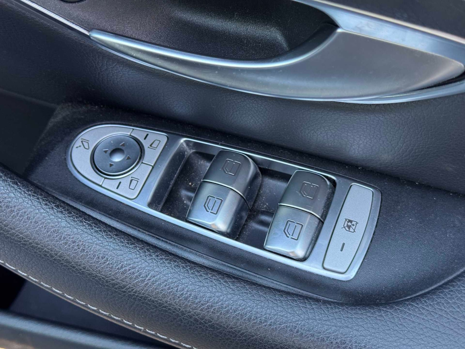 Used Mercedes-Benz E Class 2020 for sale - 76501947: Photo 33