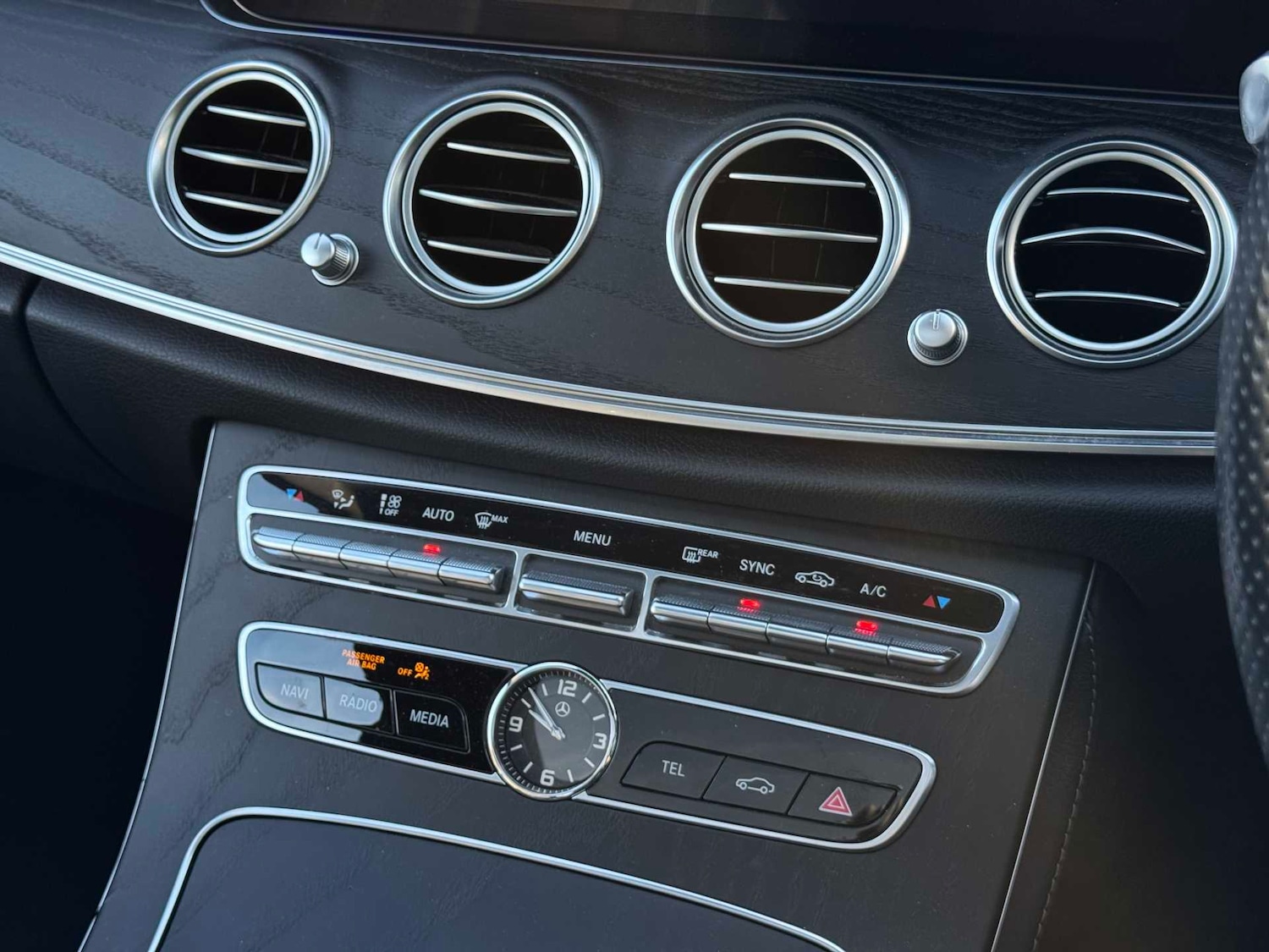 Used Mercedes-Benz E Class 2020 for sale - 76501947: Photo 35