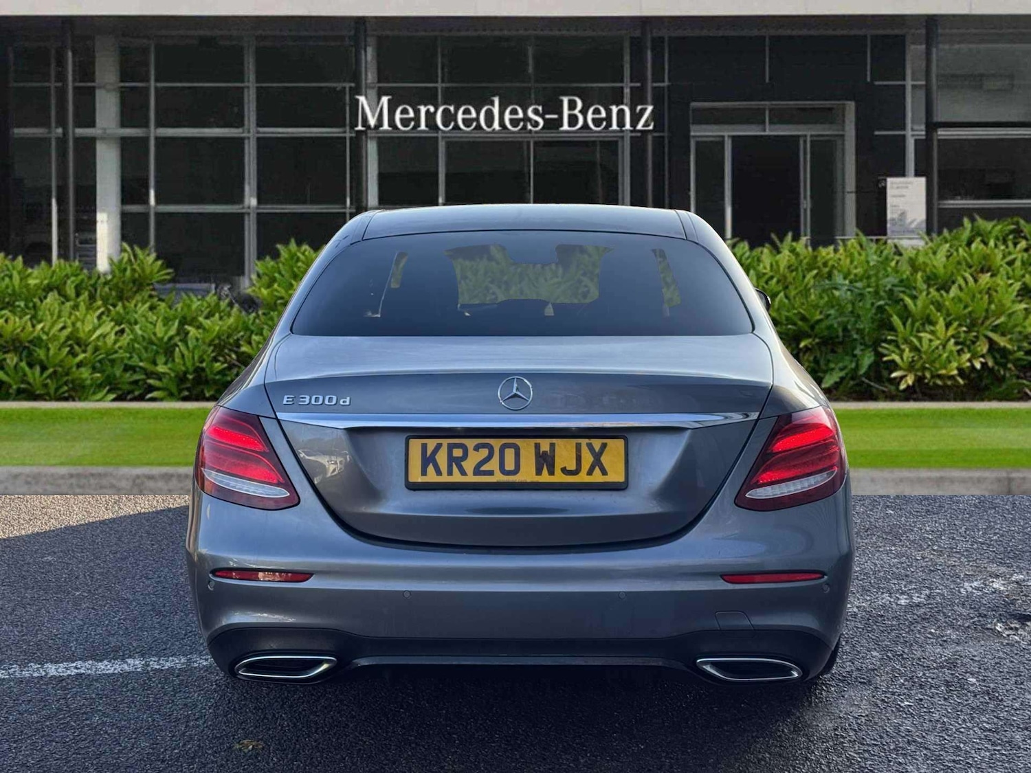 Used Mercedes-Benz E Class 2020 for sale - 76501947: Photo 9
