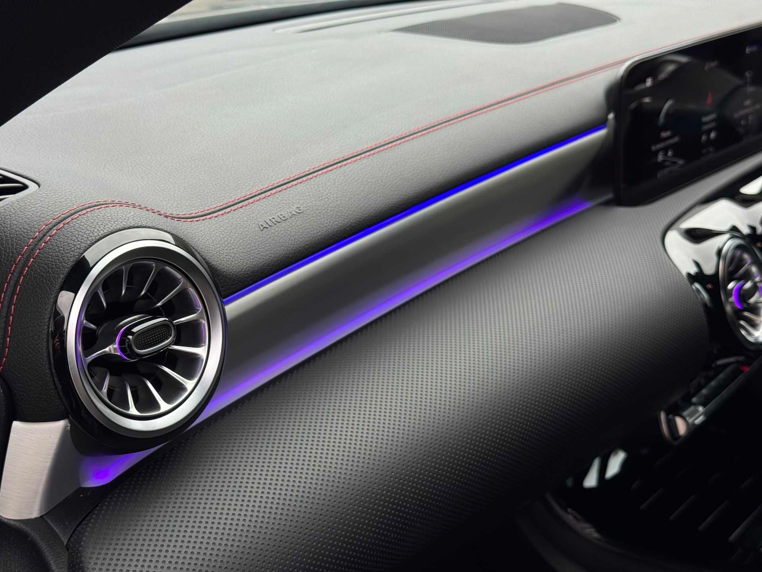 Used Mercedes-Benz CLA 2023 for sale - 76460310: Photo 18