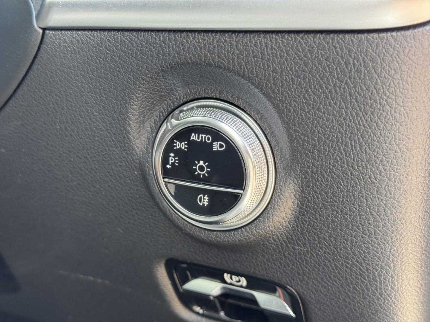 Vehicle 33