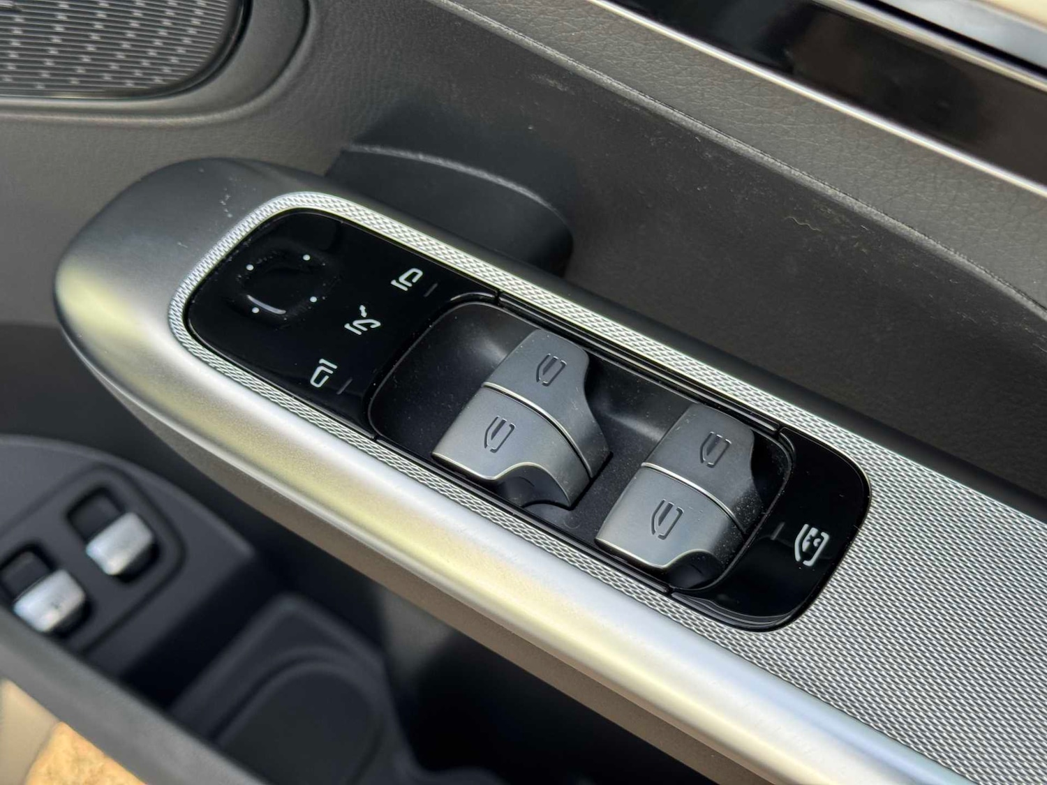 Used Mercedes-Benz GLC 2025 for sale - 77058282: Photo 30