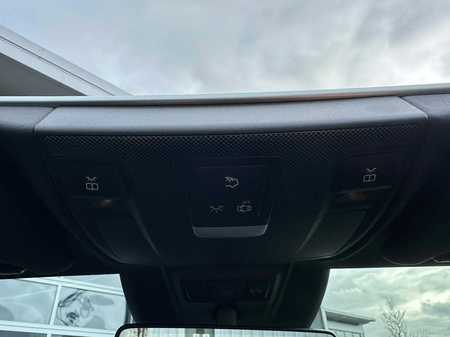 Used Mercedes-Benz E Class 2020 for sale - 77979587: Photo 24