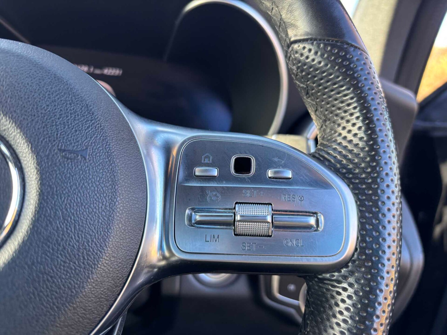 Used Mercedes-Benz GLC 2020 for sale - 77500315: Photo 19