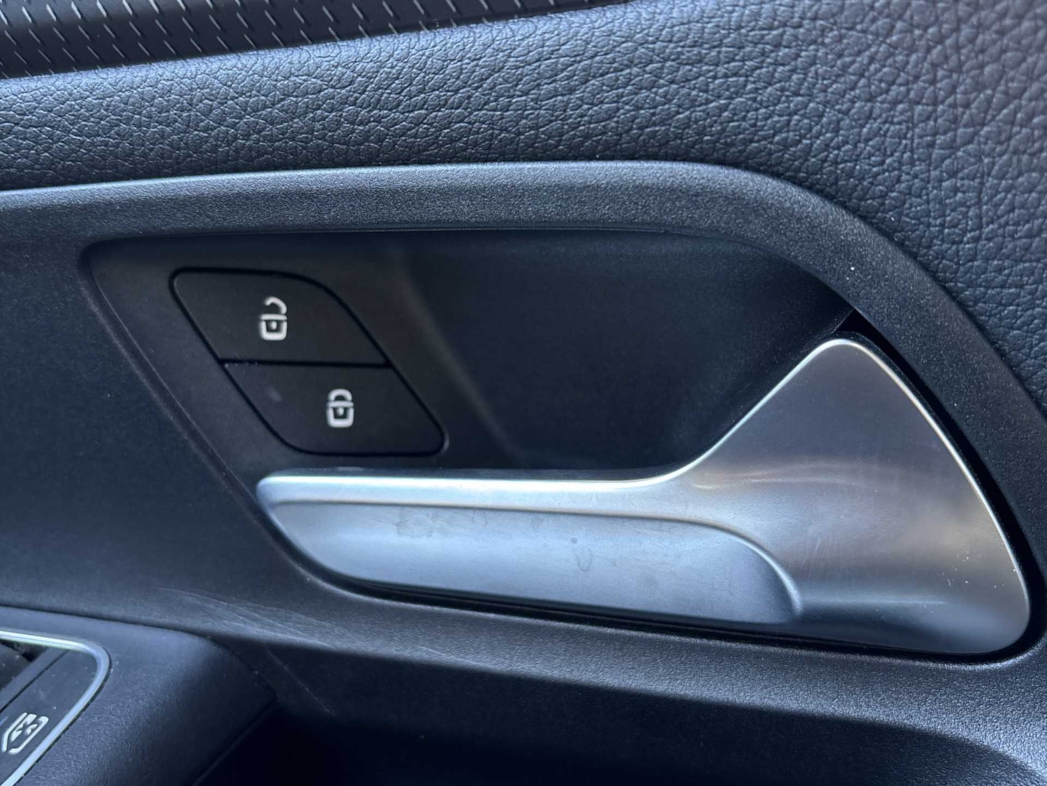 Used Mercedes-Benz B Class 2020 for sale - 77943275: Photo 30