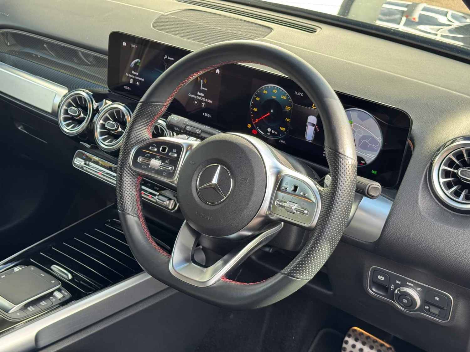 Used Mercedes-Benz GLB 2022 for sale - 77044095: Photo 31