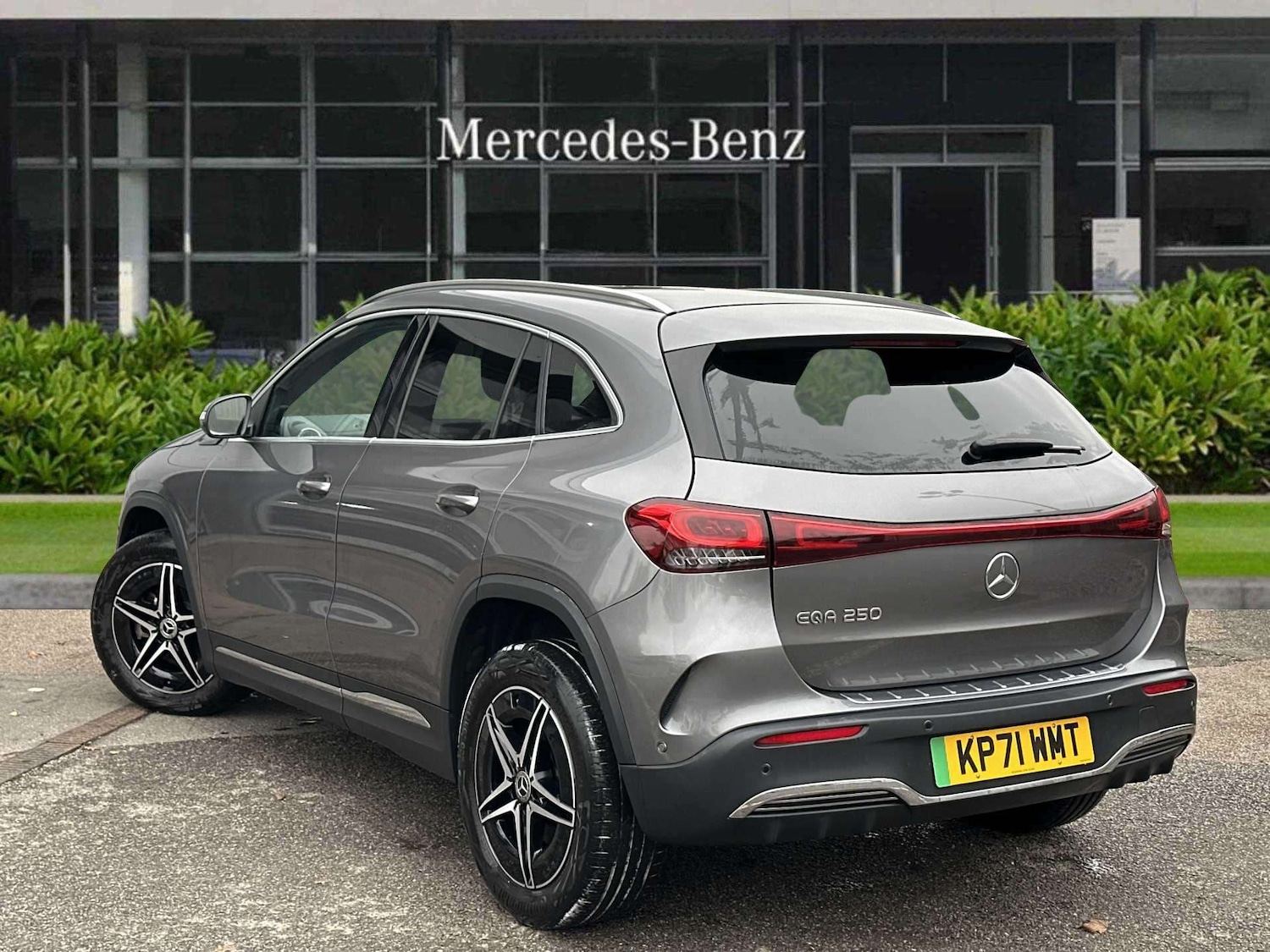 Used Mercedes-Benz EQA 2021 for sale - 76916121: Photo 2