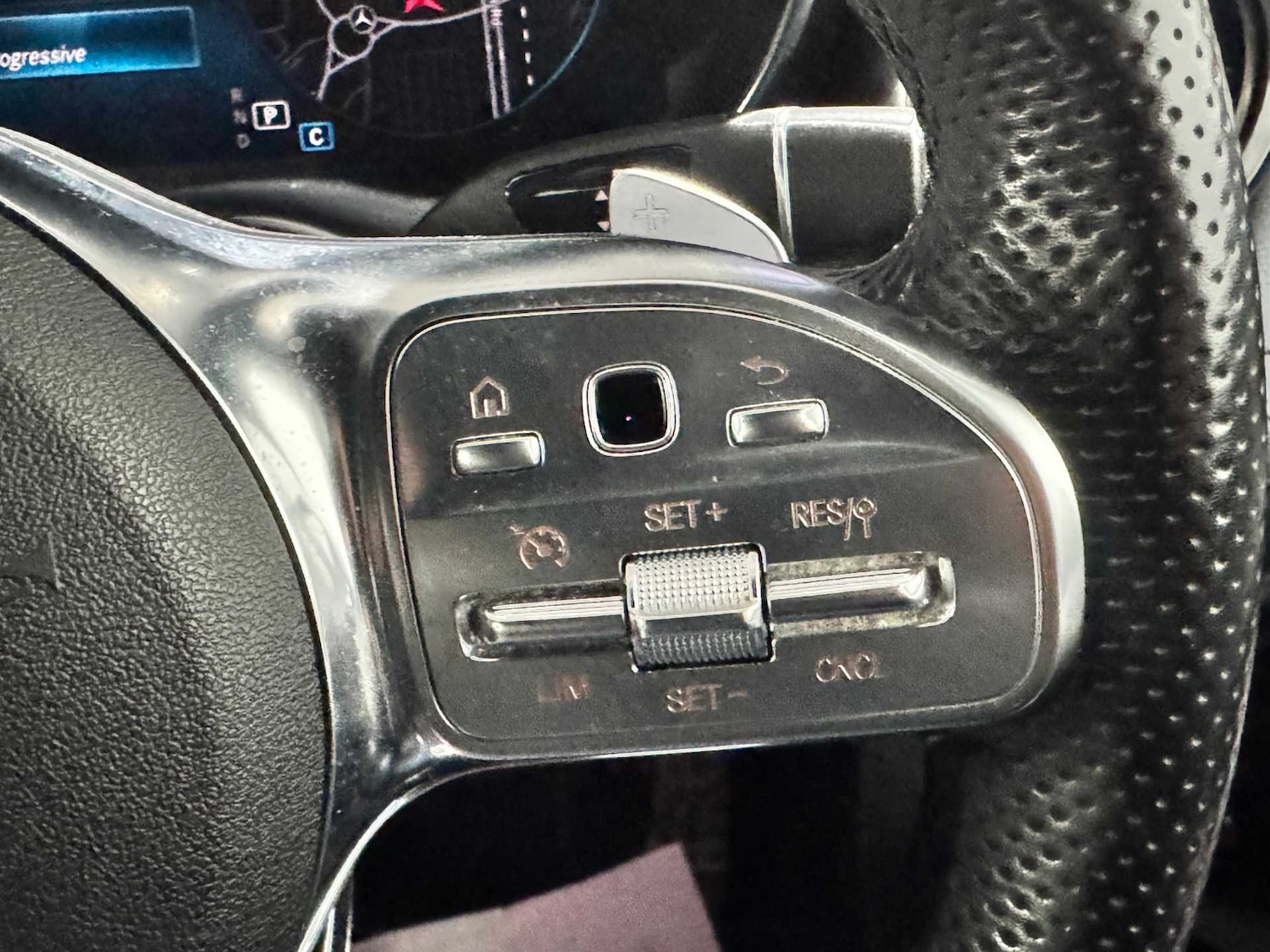 Used Mercedes-Benz GLC 2022 for sale - 77103157: Photo 21